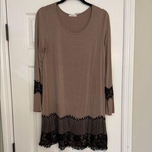 Elegant Brown Lace Trim Tunic
